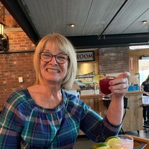 Meet your Posher, Linda